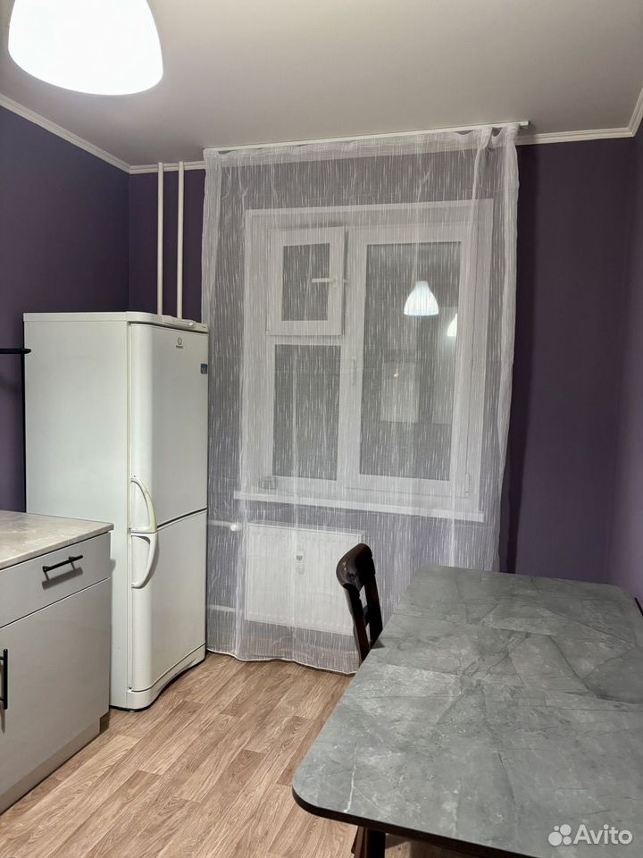 1-к квартира, 38 м², 2/10 эт.
