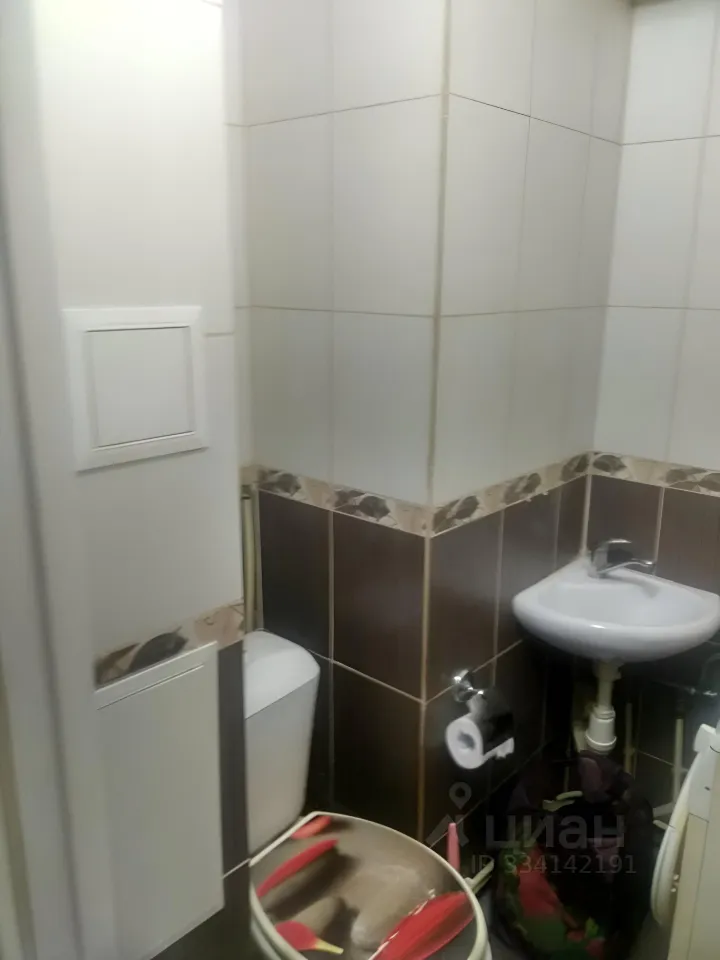 1-к квартира, 42 м², 9/10 эт.