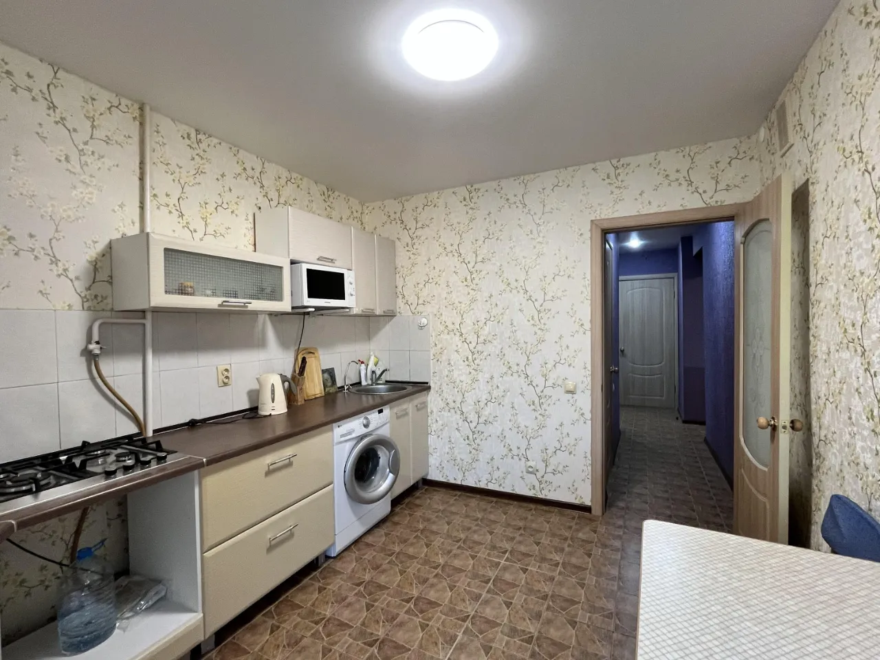 1-к квартира, 37 м², 8/10 эт.