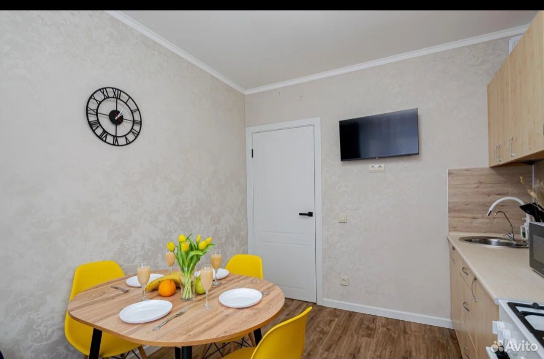 2-к квартира, 58 м², 5/10 эт.