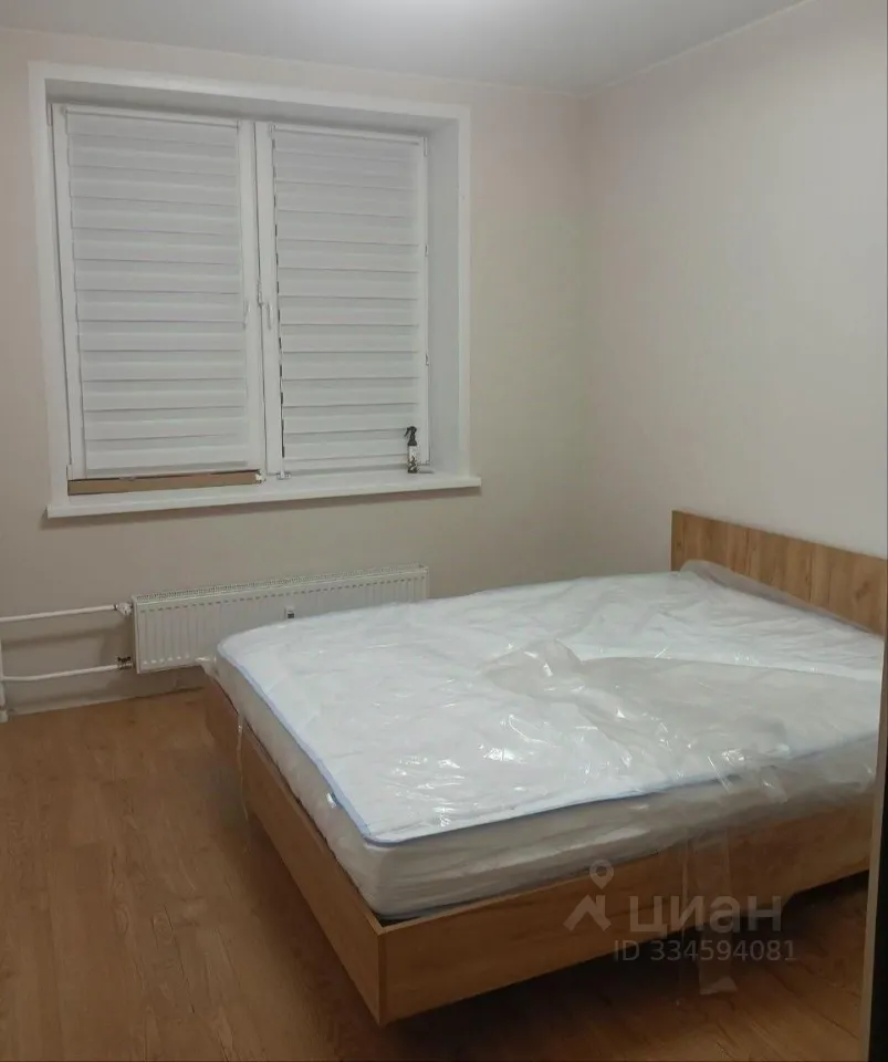 1-к квартира, 40 м², 1/4 эт.