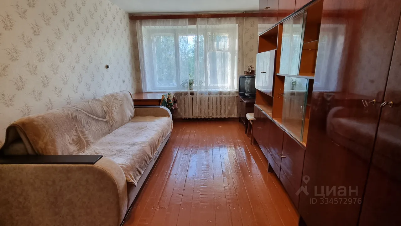 2-к квартира, 45 м², 1/6 эт.