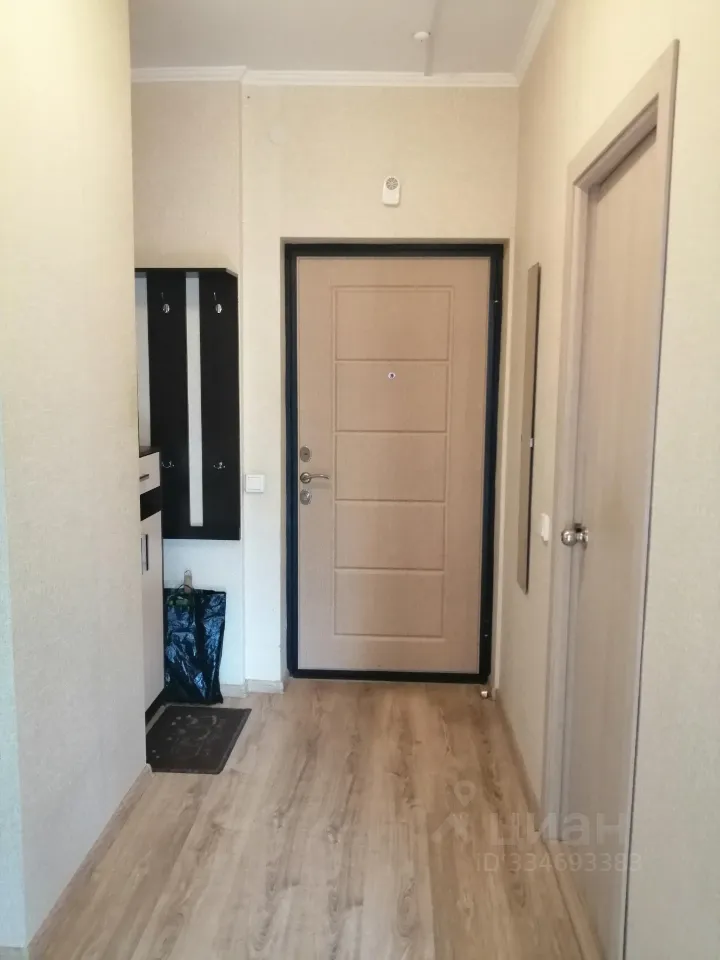 2-к квартира, 42 м², 5/27 эт.