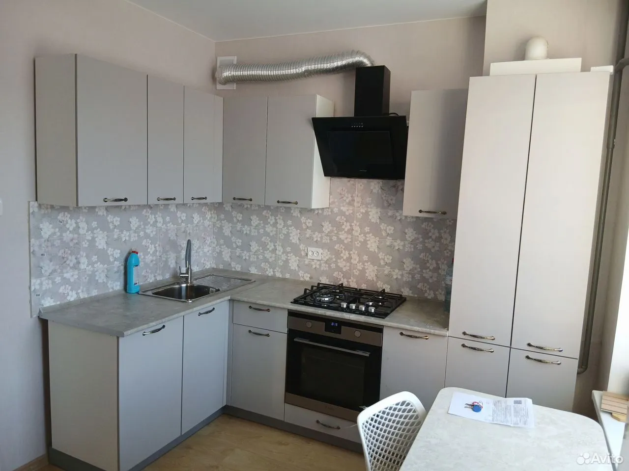 2-к квартира, 42 м², 1/5 эт.