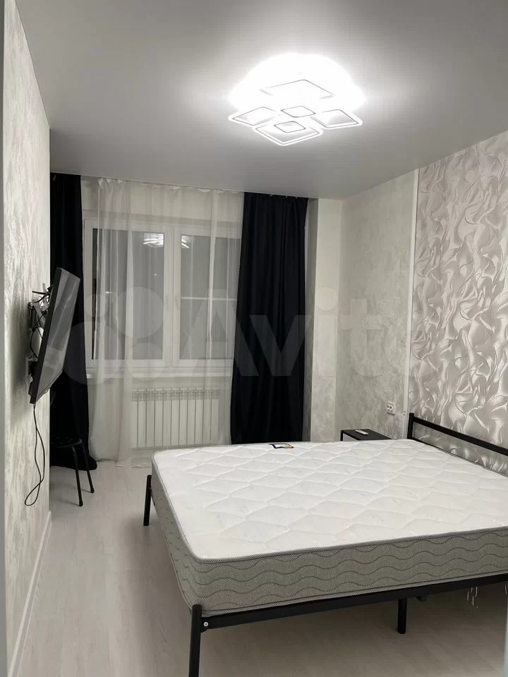 1-к квартира, 45 м², 10/16 эт.