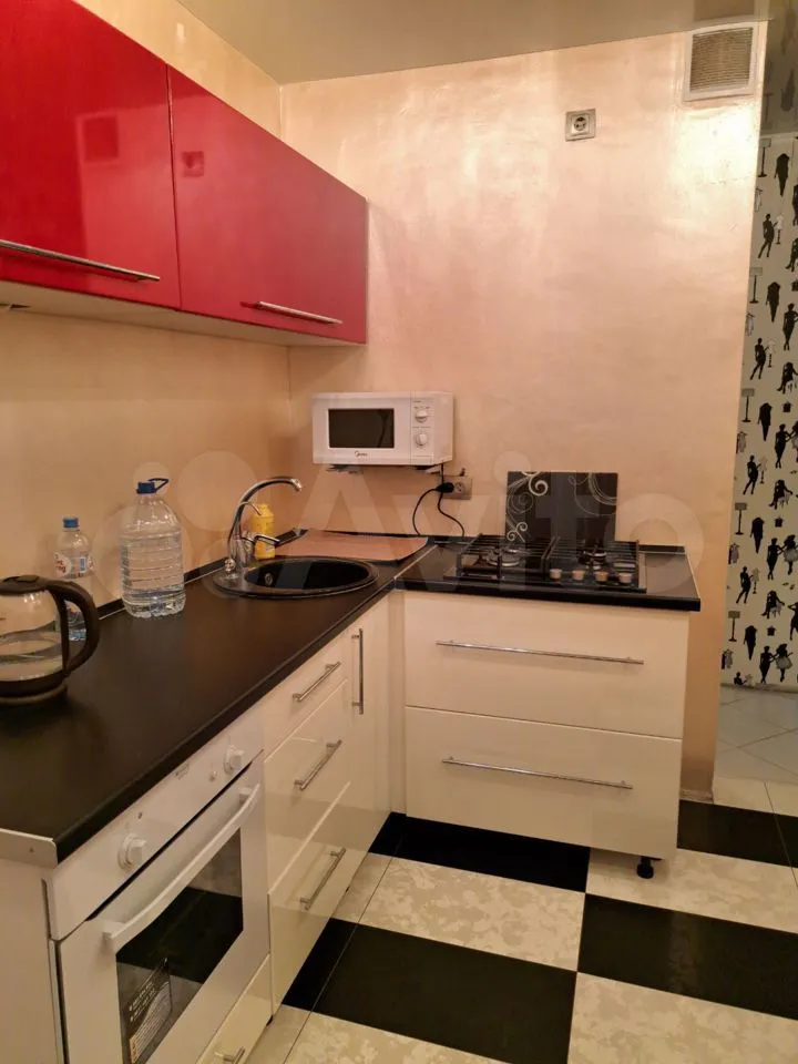 1-к квартира, 44 м², 1/9 эт.