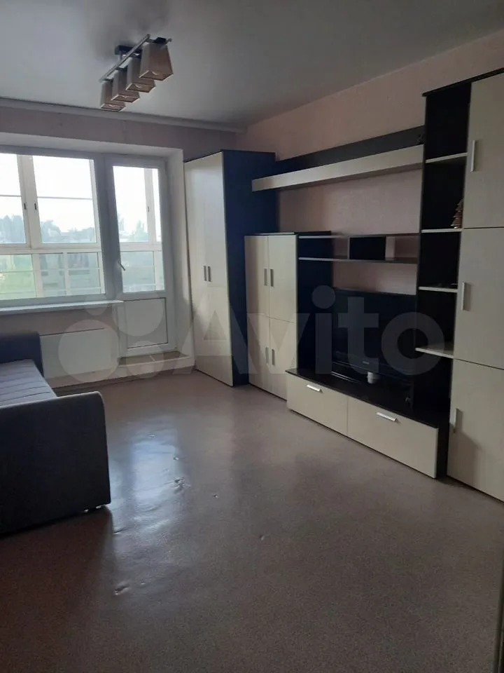 1-к квартира, 40 м², 4/10 эт.