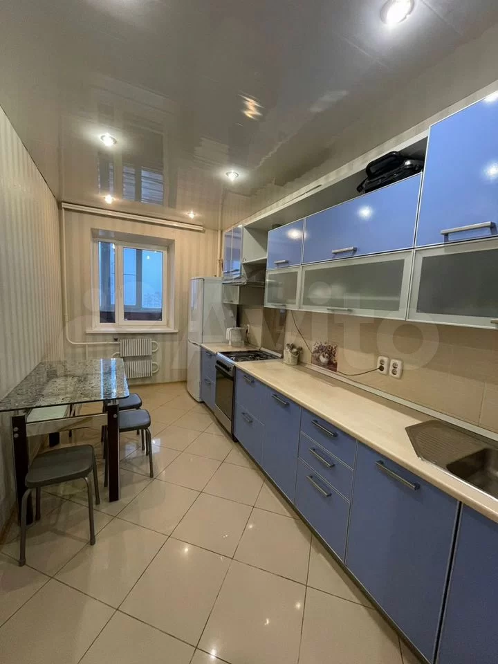 2-к квартира, 70 м², 8/10 эт.