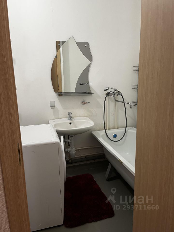 1-к квартира, 50 м², 3/9 эт.