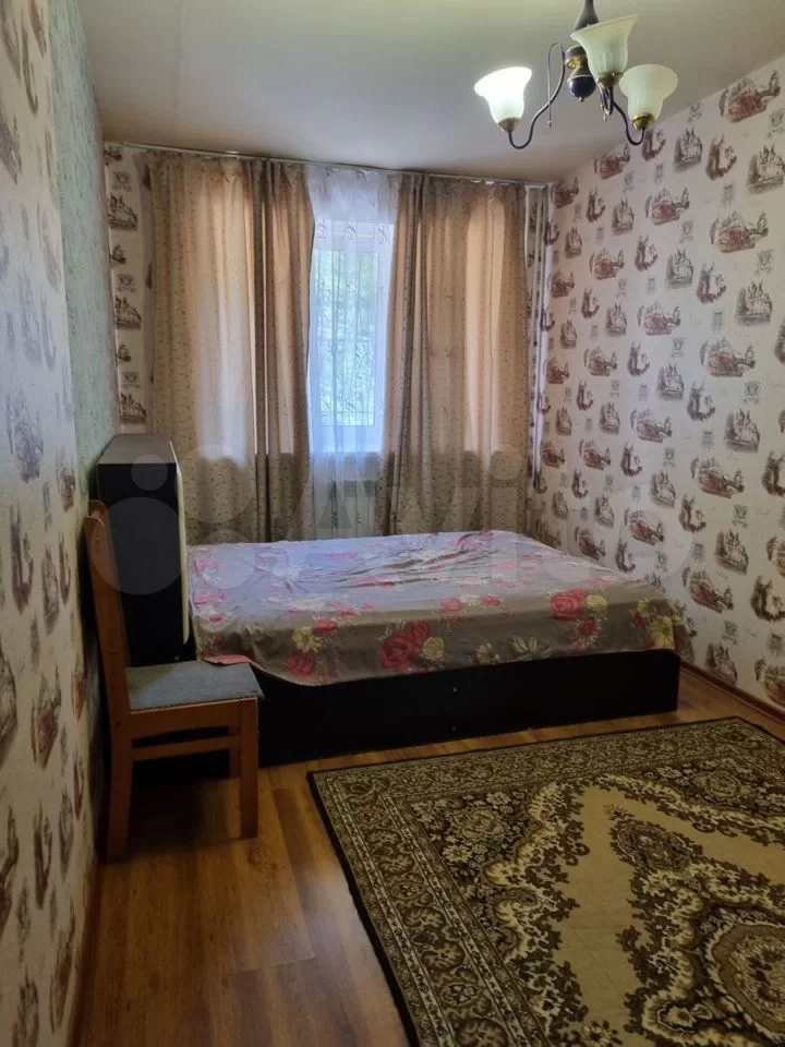 2-к квартира, 56 м², 1/10 эт.