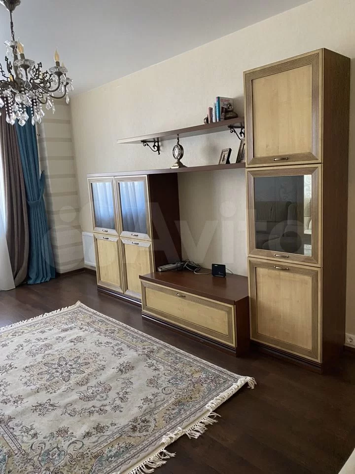 2-к квартира, 70 м², 8/18 эт.
