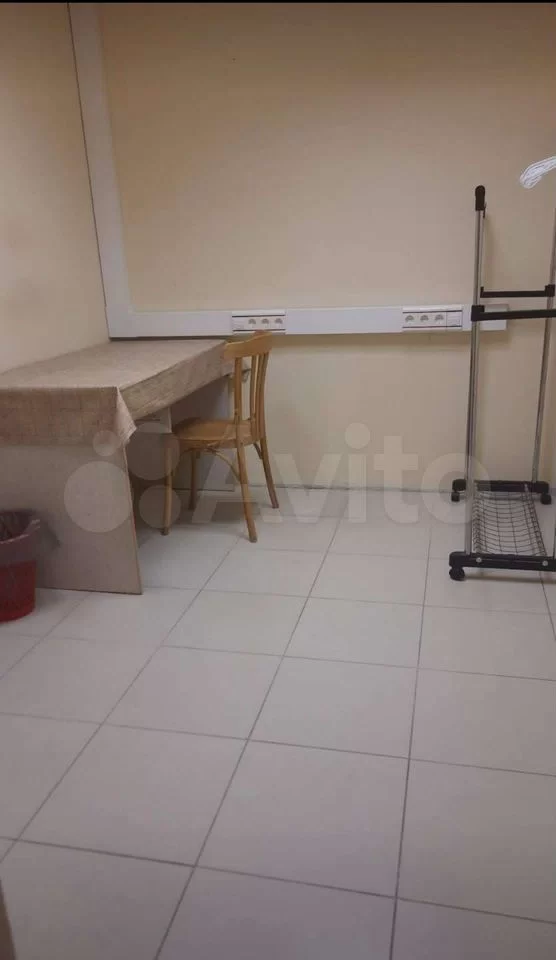 Комната, 17 м², 1/5 эт.